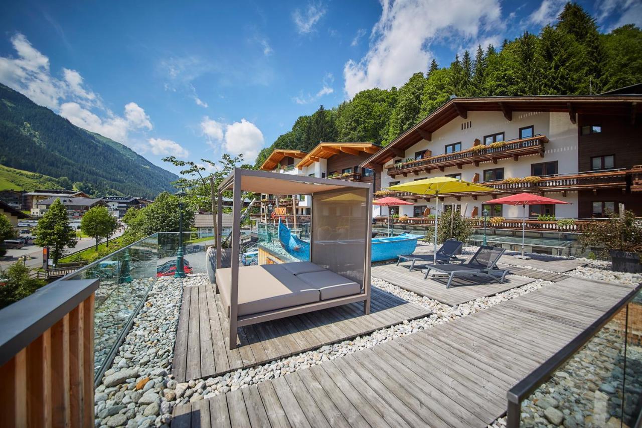Thomsn Central Hotel & Appartements Saalbach-Hinterglemm Extérieur photo