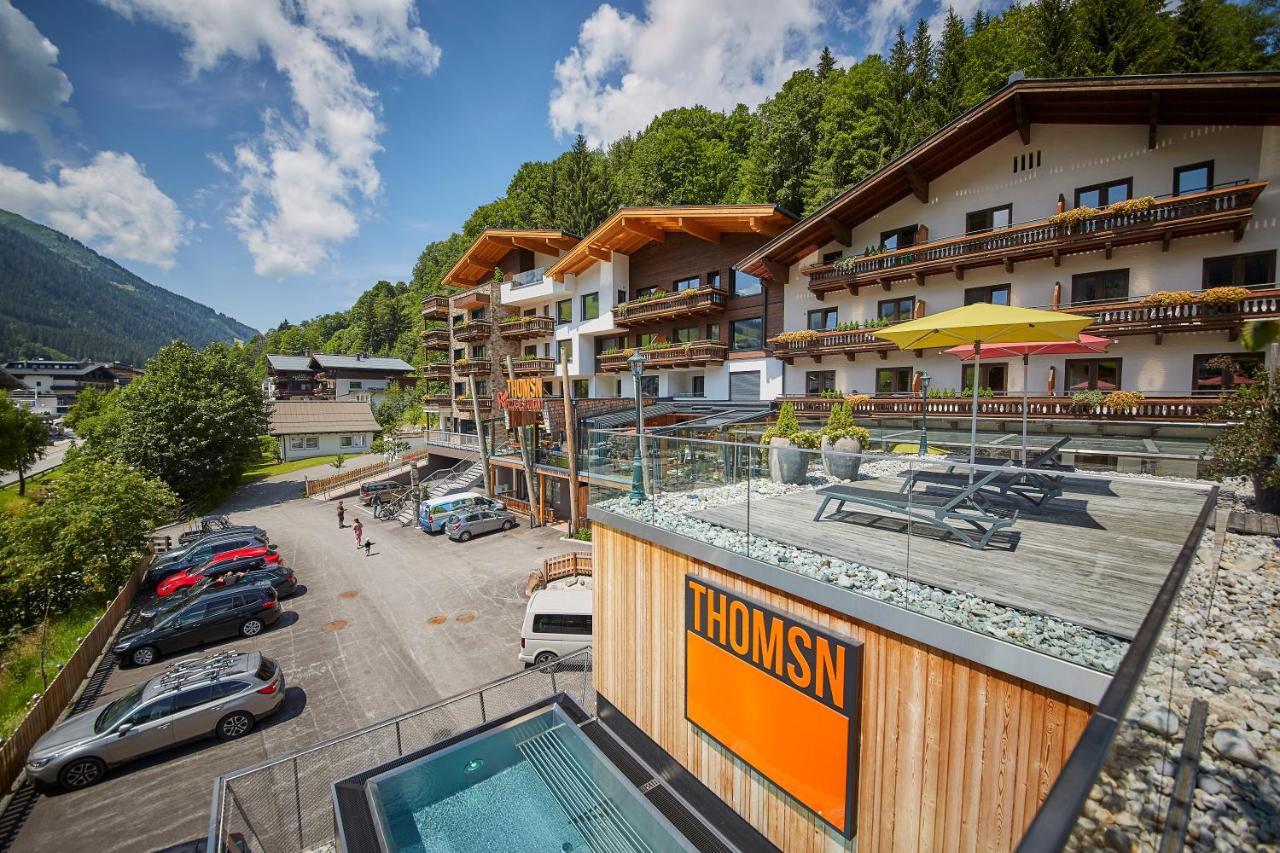 Thomsn Central Hotel & Appartements Saalbach-Hinterglemm Extérieur photo