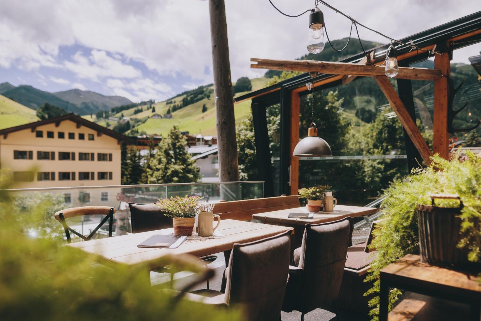 Thomsn Central Hotel & Appartements Saalbach-Hinterglemm Extérieur photo