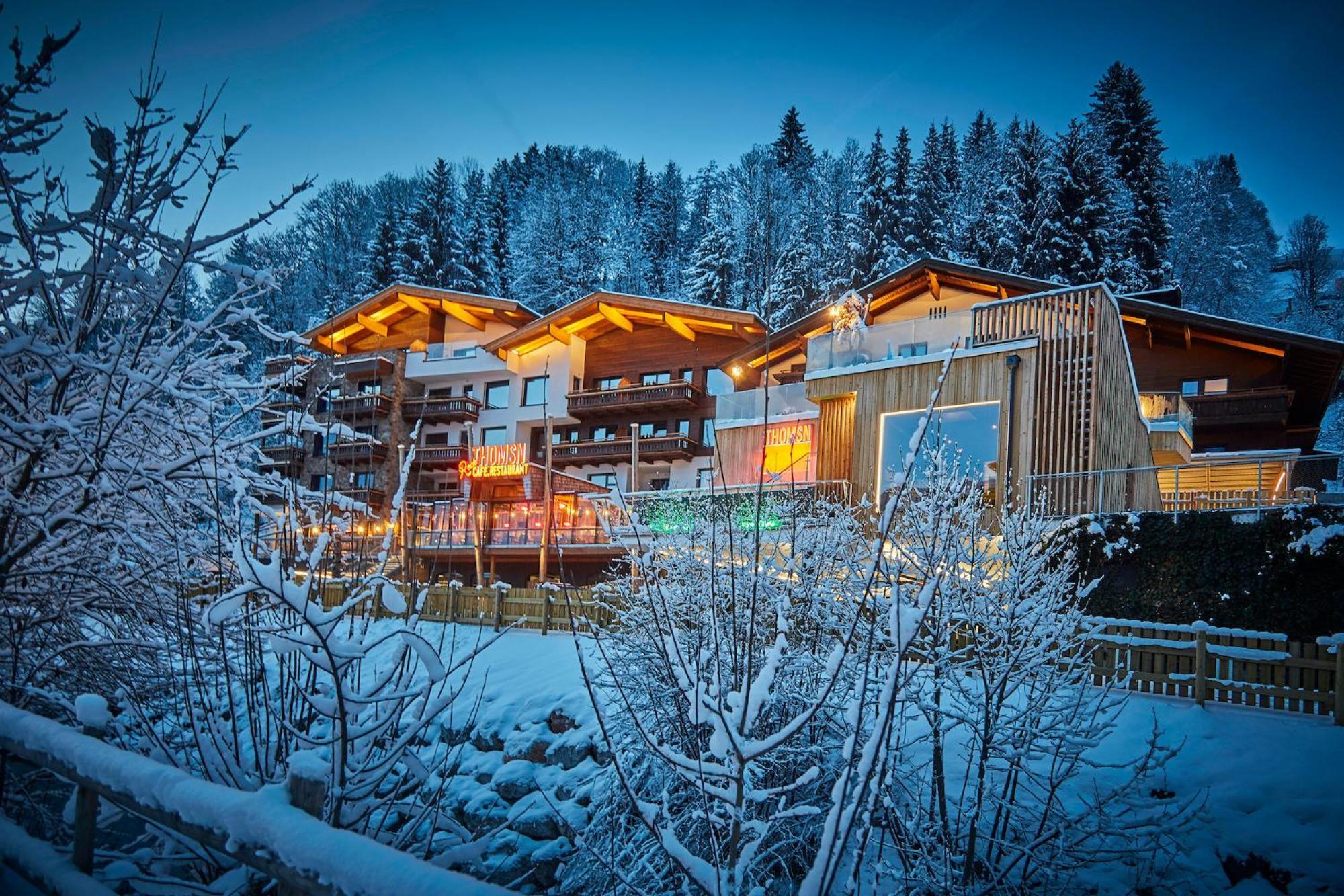 Thomsn Central Hotel & Appartements Saalbach-Hinterglemm Extérieur photo