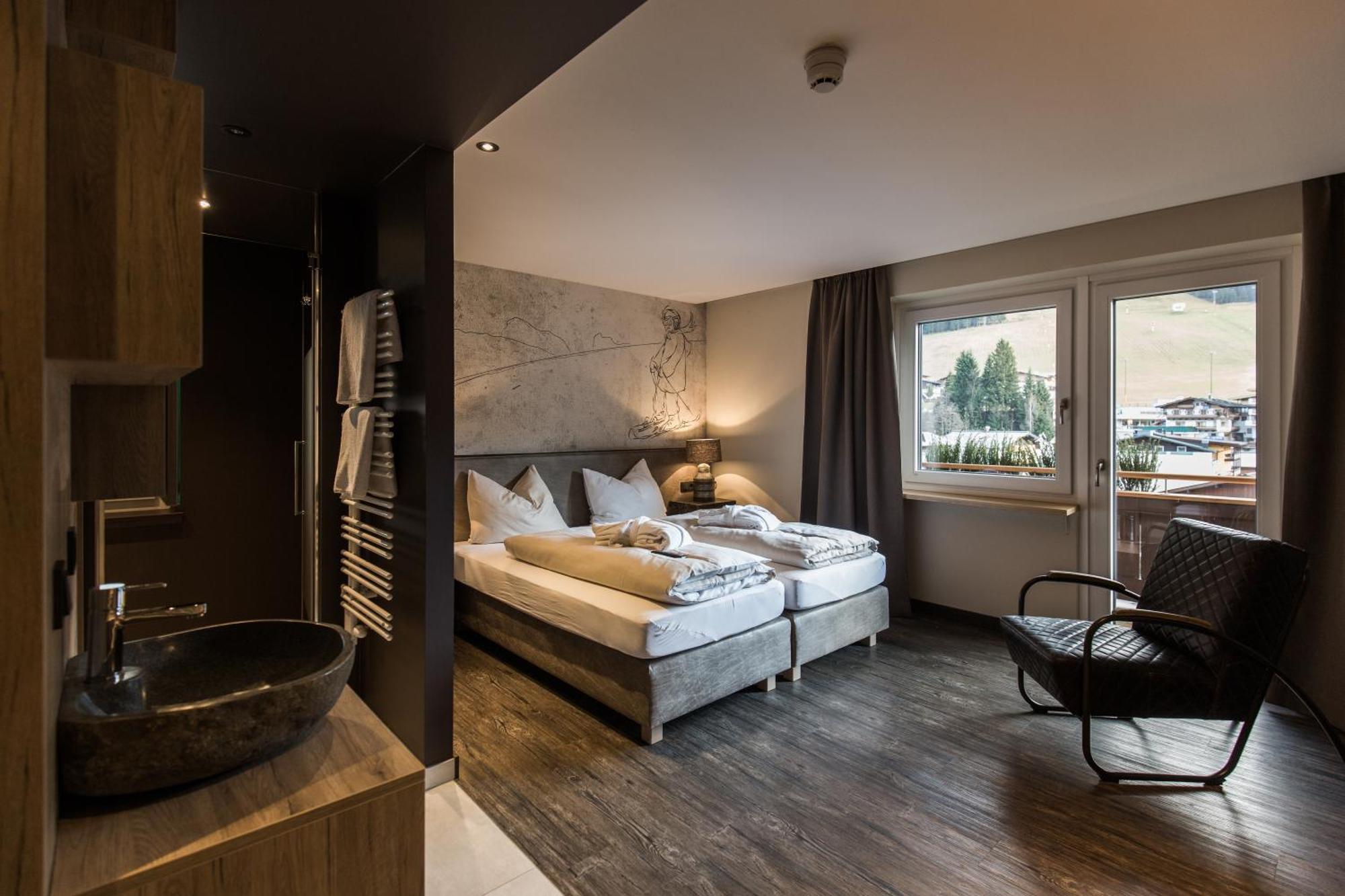 Thomsn Central Hotel & Appartements Saalbach-Hinterglemm Extérieur photo